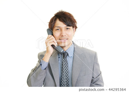 在電話中的商人 44295364