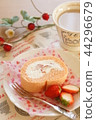 Soft strawberry roll cake 44296679