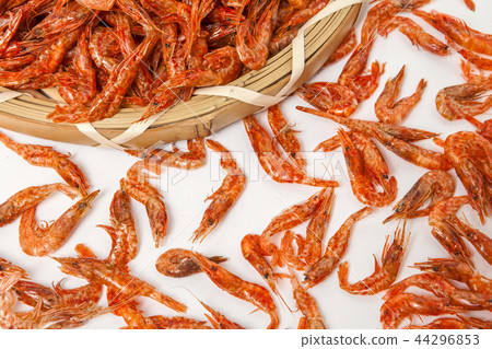 dried shrimp on white background 44296853