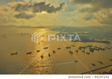 a Stonecutters bridge container terminal hk port a Stonecutters bridge container terminal hk port 44297242
