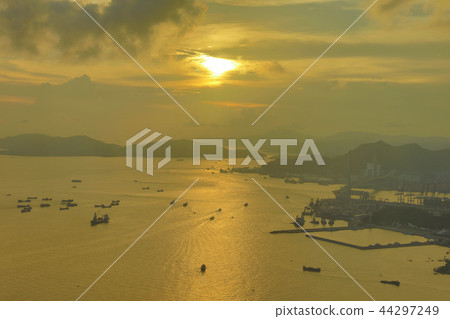 a Stonecutters bridge container terminal hk port a Stonecutters bridge container terminal hk port 44297249