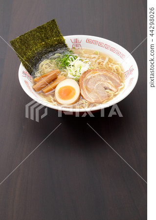 醬油拉麵 44298026