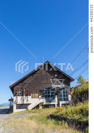 Yamanashi Station of Shirane volcano ropeway that abolition was decided 44298335