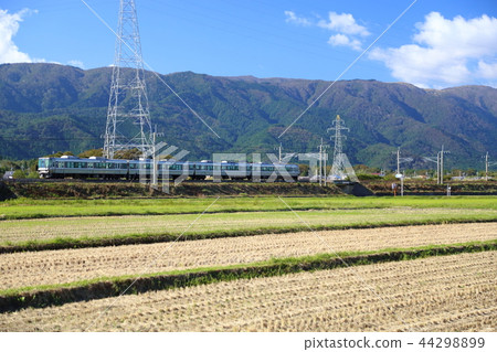 JR Kosai Line [around Omi Nakasu Station] 44298899