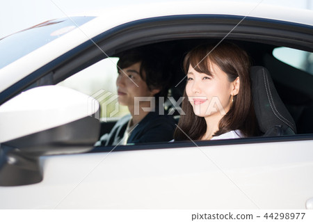 Driving couple 44298977