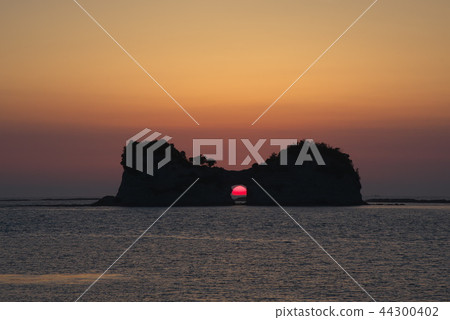 Kunishigi Kunishigi 44300402