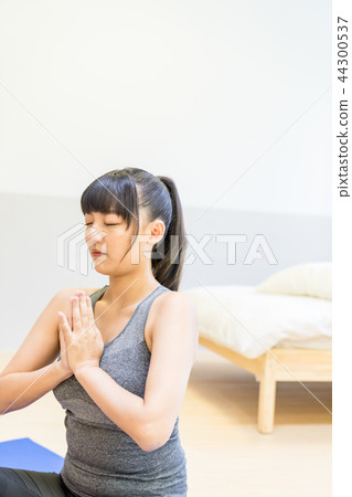 亞洲台灣中國人 女性 瑜珈 熱瑜珈 輕運動體適能 亞洲台灣中國人 女性 瑜珈 熱瑜珈 輕運動體適能 44300537