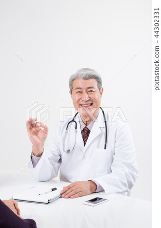 醫生肖像,醫院檢查諮詢 醫生肖像,醫院檢查諮詢 44302331