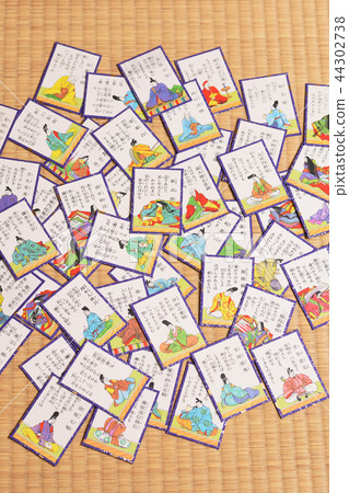 Kokura Hyakunin Isseki reading card on tatami 44302738