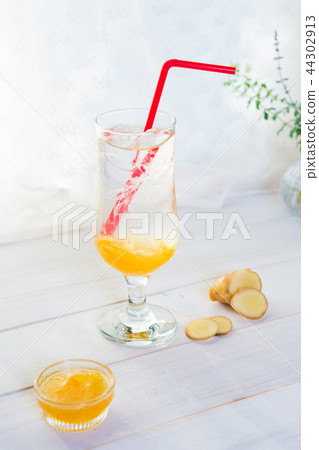 Dumpling ginger soda Dumpling ginger soda 44302913