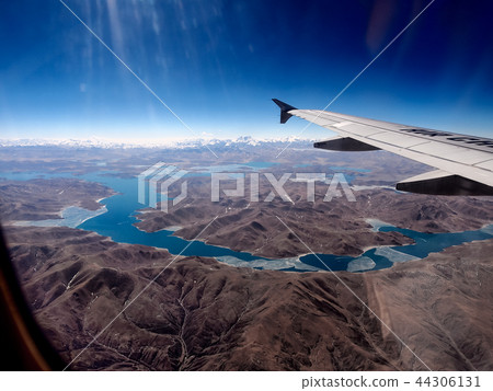 Yamdrok Lake, Tibet, China | Tibet Autonomous Region of China-Lake Yamdeok 44306131