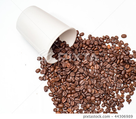 咖啡杯與咖啡豆 44306989