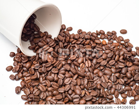 Coffee cup with coffee beans Coffee cup with coffee beans 44306991