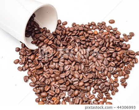 Coffee cup with coffee beans 44306993