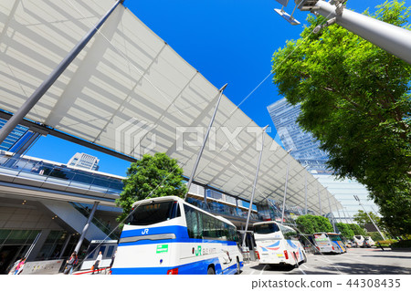 Tokyo station Yaesu mouth Grand roof and bus terminal 44308435
