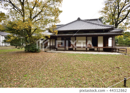 Kyoto gyoen shrine pillar ruins Kyoto gyoen shrine pillar ruins 44312862