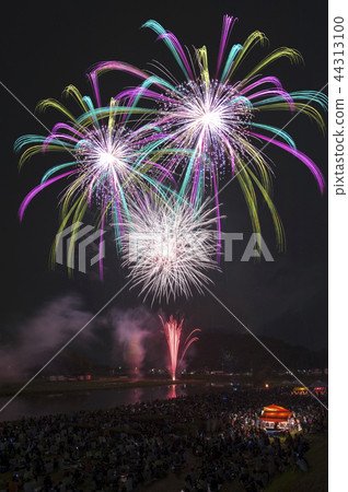 [Japan] Fireworks display 44313100