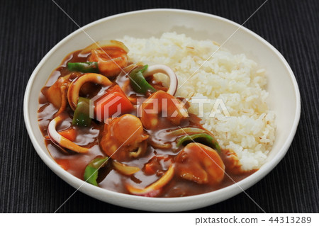 seafood curry 44313289