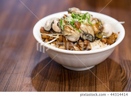 Braised pork on rice 44314414