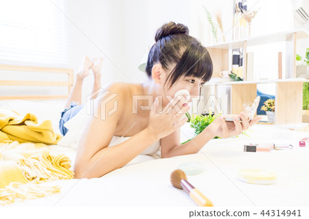 Asian Taiwanese Chinese Women Makeup Beauty Beauty Puff Eyes Nose Mouth Plastic Surgery 44314941