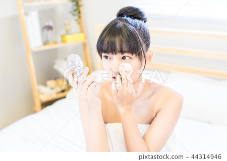 Asian Taiwanese Chinese Women Makeup Beauty Beauty Puff Eyes Nose Mouth Plastic Surgery Asian Taiwanese Chinese Women Makeup Beauty Beauty Puff Eyes Nose Mouth Plastic Surgery 44314946