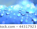 A drop 44317923