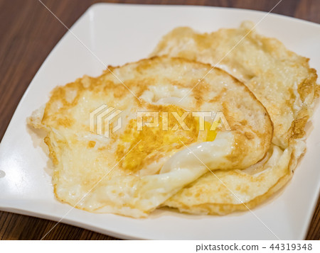 Poached egg Poached egg 44319348
