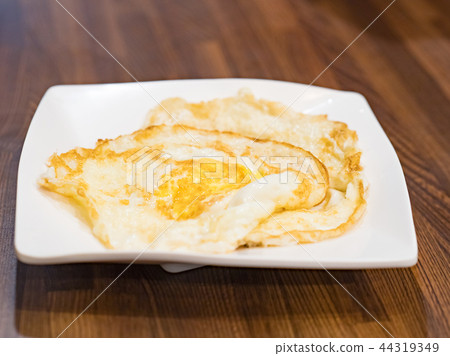 Poached egg Poached egg 44319349