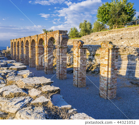 Grottoes of Catullus, Lake Garda, Italy Grottoes of Catullus, Lake Garda, Italy 44321052
