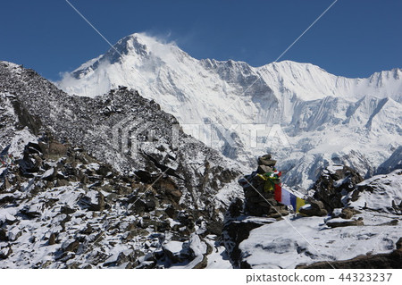 Cho-Oyu seen from Gokyo-Peak 44323237
