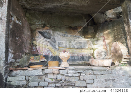 CAMBODIA KAMPONG THOM PHNOM SANTUK TEMPLE CAMBODIA KAMPONG THOM PHNOM SANTUK TEMPLE 44324118