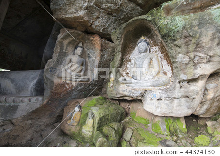 CAMBODIA KAMPONG THOM PHNOM SANTUK TEMPLE 44324130