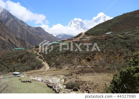 Valley of the valley and Kantega, Tamselk 44327090