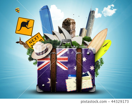 Australia, retro suitcase with hat and attractions Australia, retro suitcase with hat and attractions 44329173