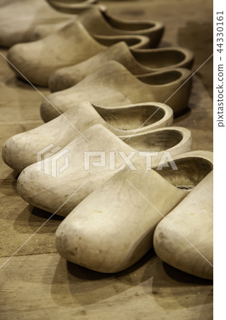Craft dutch clogs 44330161