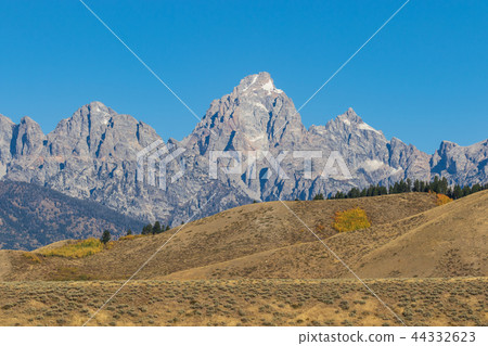 Scenic Teton Autumn Landscape Scenic Teton Autumn Landscape 44332623