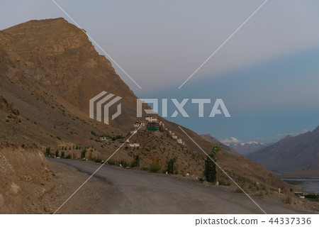 關鍵的gumper 關鍵的gumper 44337336