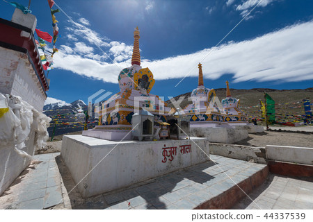 Spiti Valley Stupa 44337539