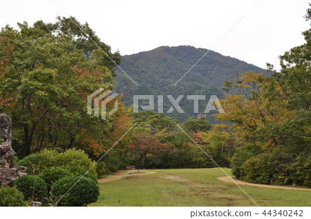 Mt. Akihiko 634米景觀從山。 Mt. Akihiko 634米景觀從山。 44340242