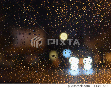 夜雨 44341882