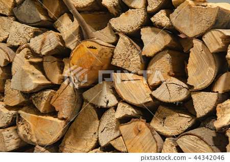 Recycled wood blocks, wood, firewood 44342046