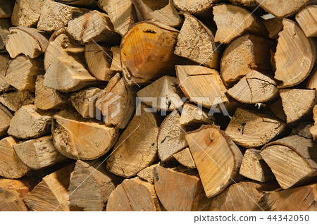 Recycled wood blocks, wood, firewood 44342050
