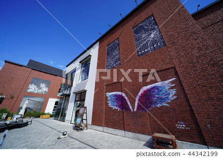 城市景觀橫濱灣區商業設施（開放式購物中心）的入口 44342199