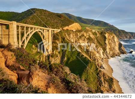 Bixby Creek Bridge on Highway 1, California 44344672