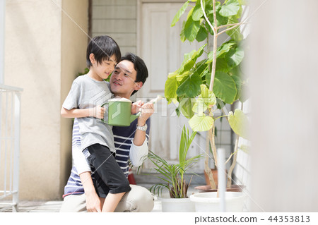 父母和孩子 44353813