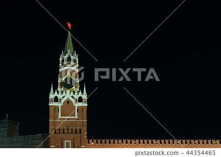 Russia. Moscow. Moscow Kremlin on a clear night Russia. Moscow. Moscow Kremlin on a clear night 44354465