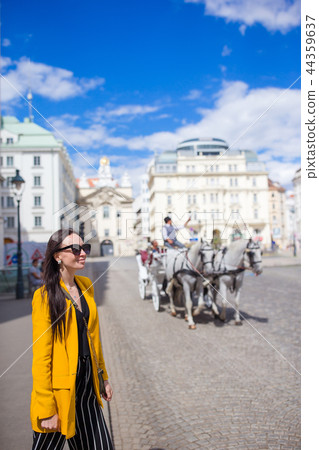Tourist girl enjoying her european vacation in Vienna 44359637