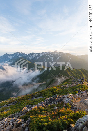 Northern Alps Outlook Northern Alps Outlook 44361125