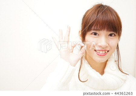 career woman, business woman, businesswoman 44361263