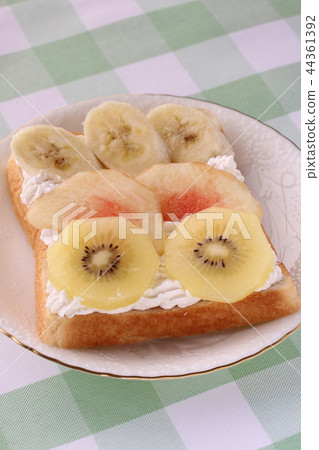 水果麵包 44361392